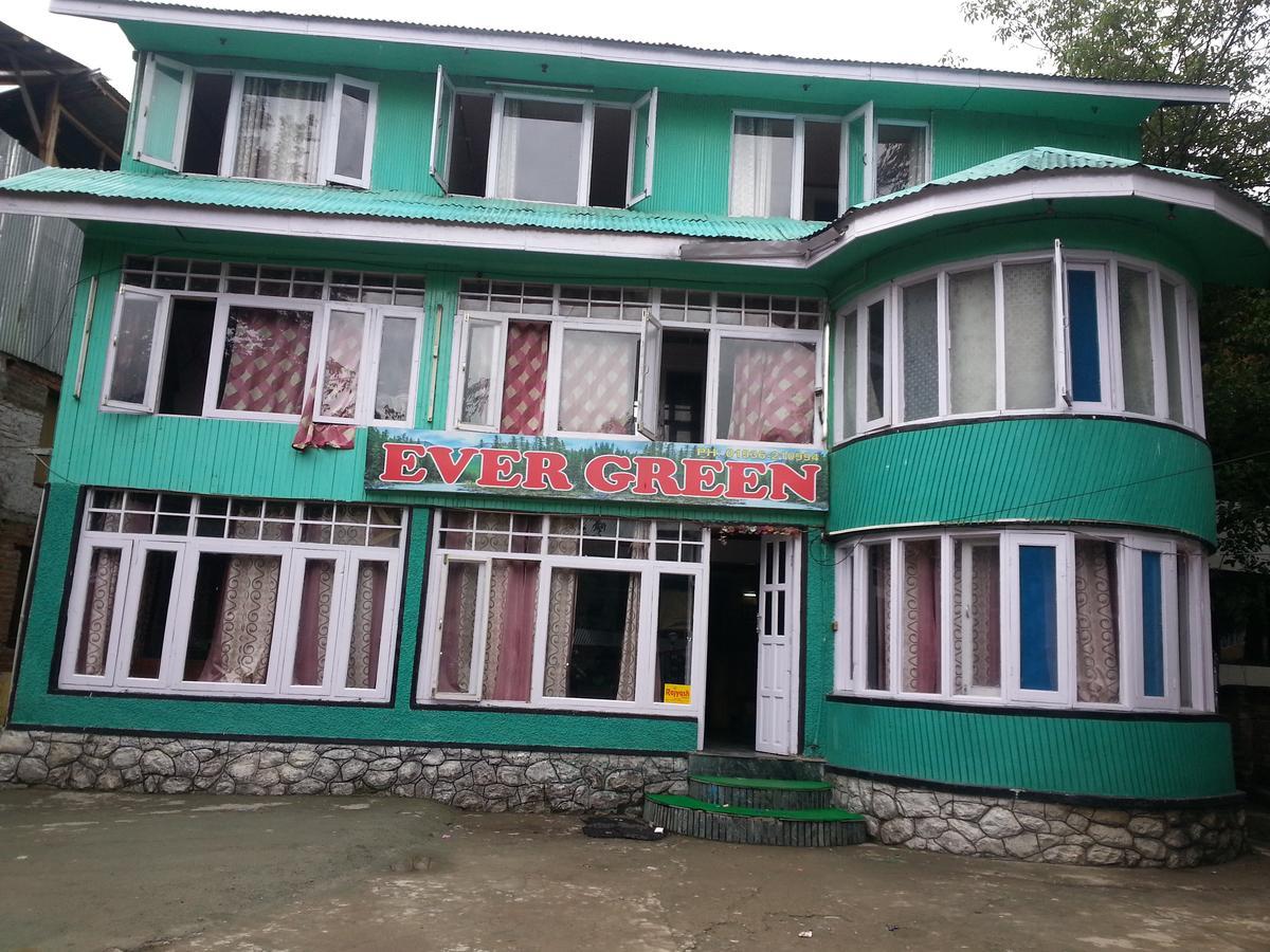 Hotel Evergreen Pahalgam Exterior photo