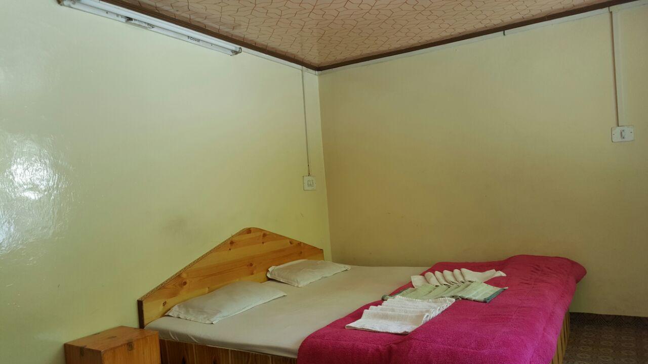 Hotel Evergreen Pahalgam Exterior photo