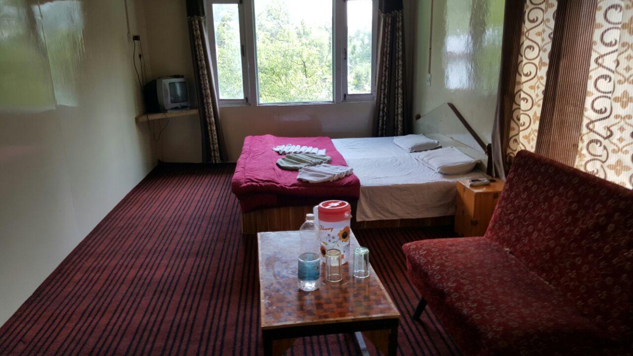 Hotel Evergreen Pahalgam Exterior photo