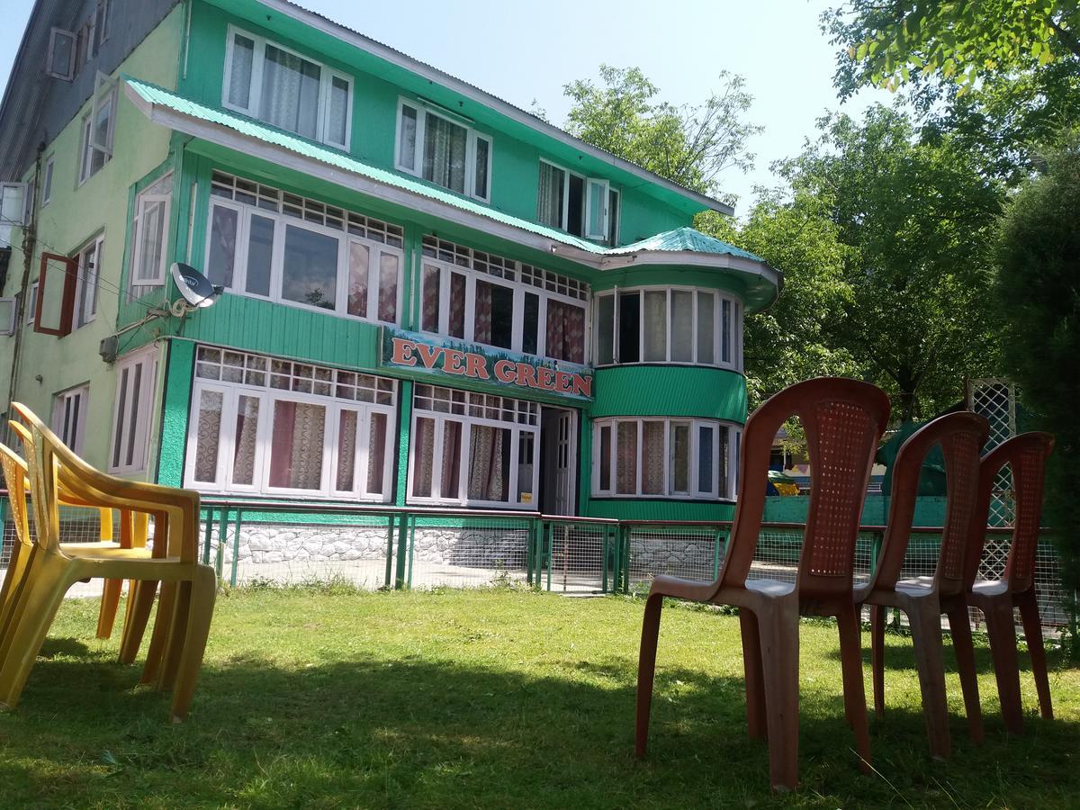 Hotel Evergreen Pahalgam Exterior photo