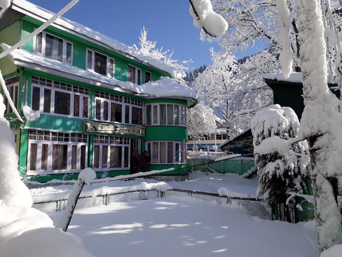 Hotel Evergreen Pahalgam Exterior photo